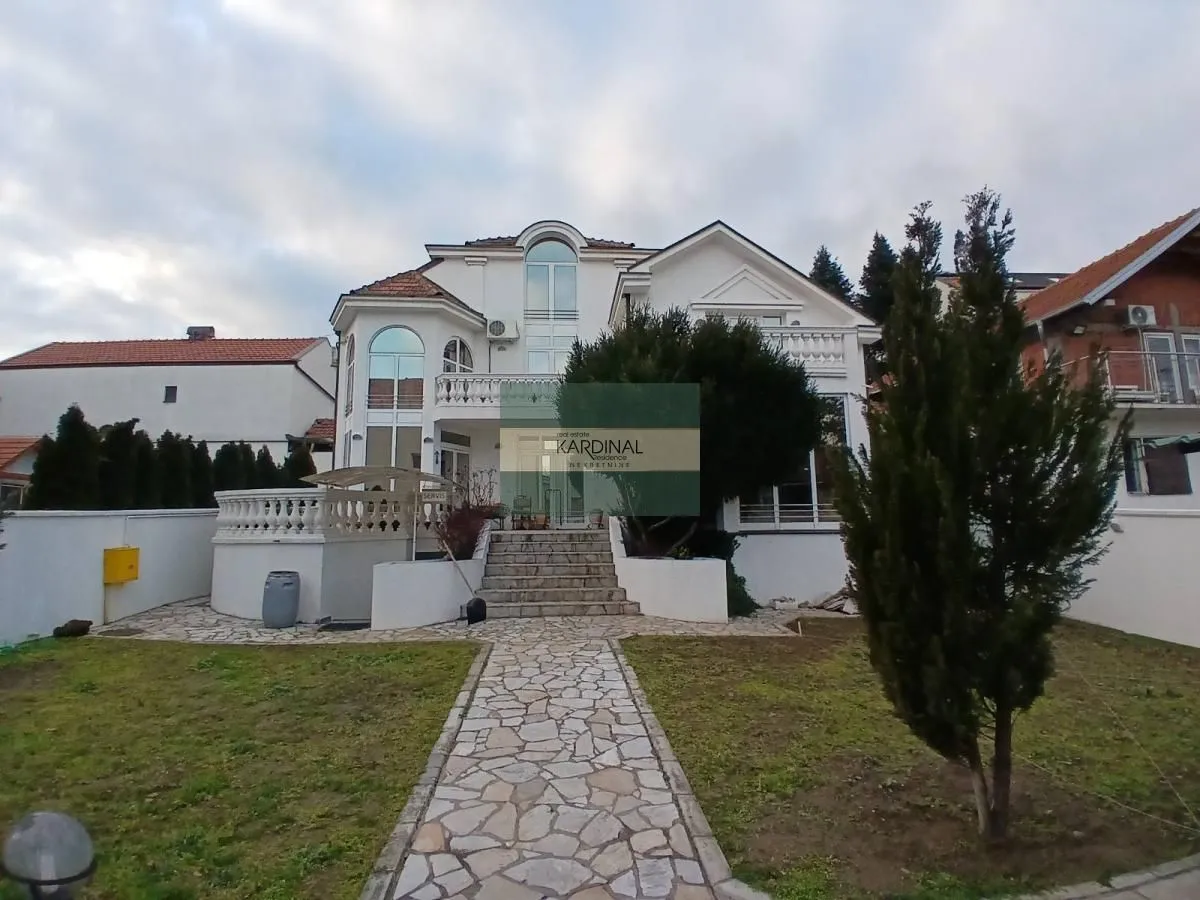 Prodaja, kuća, 334m², Vašarište, Kragujevac
