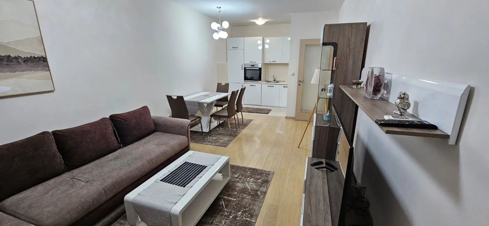 Izdavanje, jednosoban stan, 47m², City Kvart, Podgorica