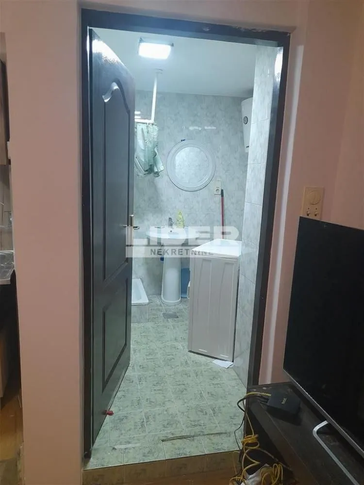 Sale, two bedroom apartment, 37m², Đeram Pijaca, Beograd