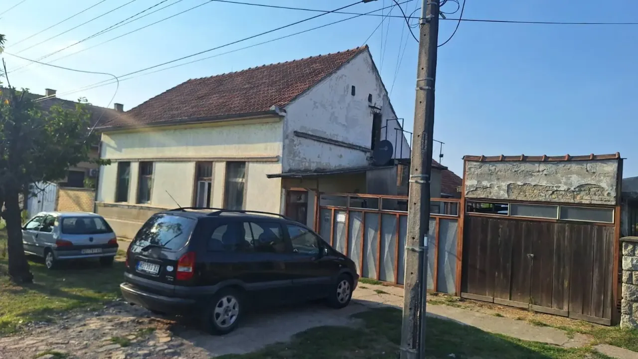 Sale, house, 128m², Begeč, Novi Sad Sve Podlokacije