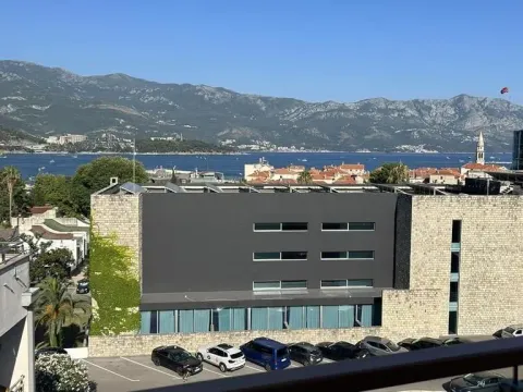 Izdavanje, dvosoban stan, 1m², Budva, Crna Gora - image 18