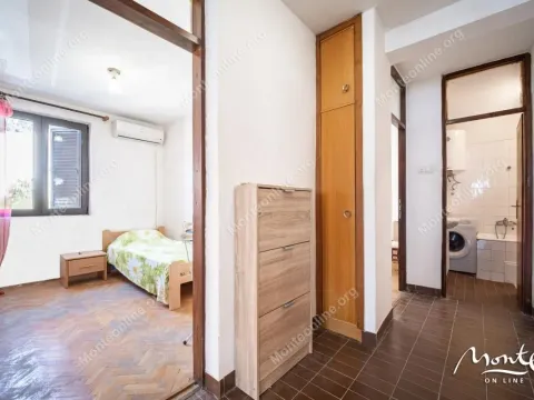 Prodaja, dvosoban stan, 64m², Risan, Kotor - image 11