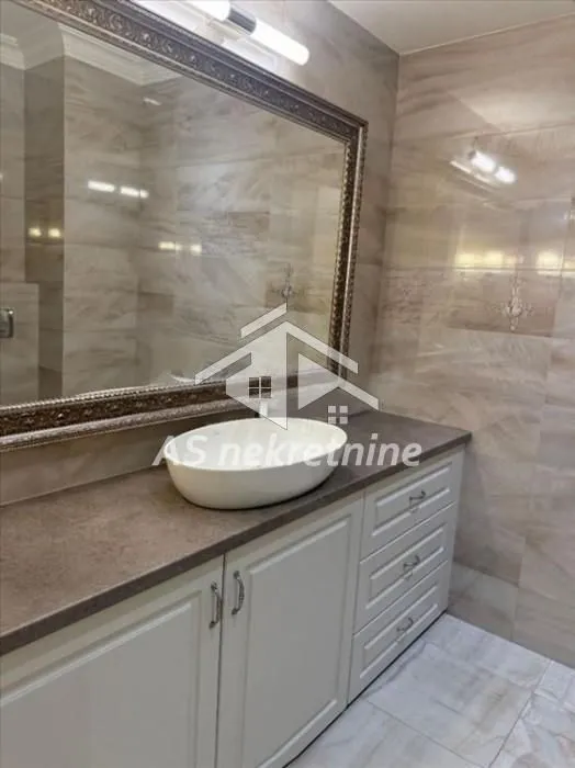 Rent, apartment, 215m², Savski Venac, Beograd