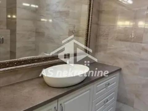 Izdavanje, stan, 215m², Savski Venac, Beograd - image 15