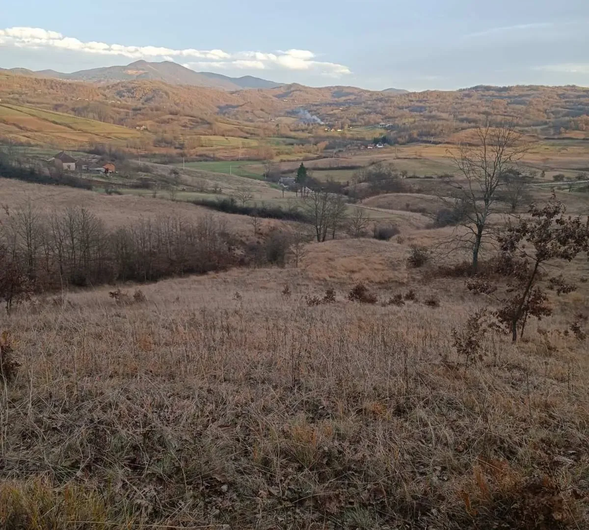 Prodaja, kuća, 360m², Ugrinovci, Gornji Milanovac