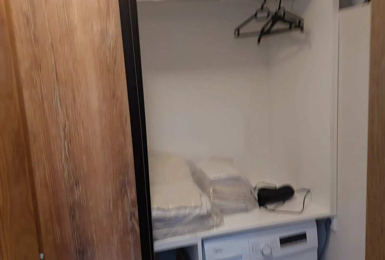 Izdavanje, jednosoban stan, 53m², Dobrota, Kotor