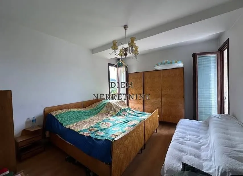 Sale, two bedroom apartment, 82m², Centar, Bar