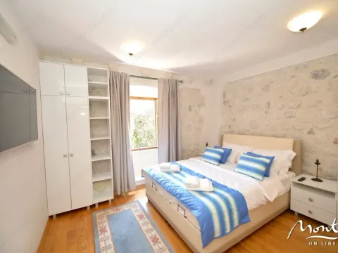 Prodaja, kuća, 222m², Prčanj, Kotor - image 6