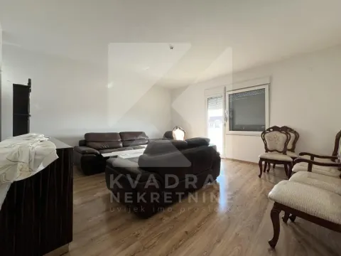 Izdavanje, kuća, 500m², Stari Aerodrom, Podgorica - image 4