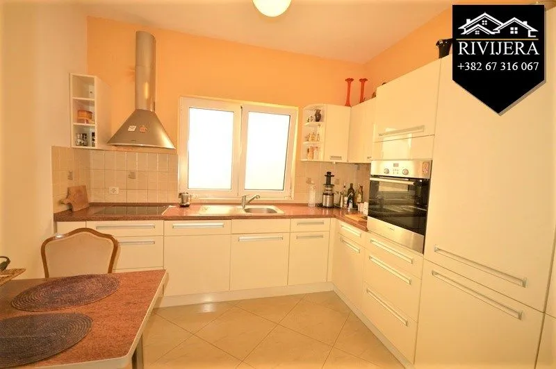 Prodaja, kuća, 169m², Đenovići, Herceg Novi
