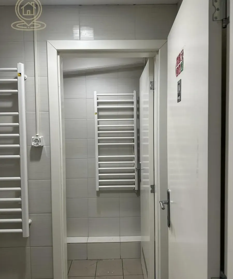 Rent, office space, 530m², Crveni Krst, Niš
