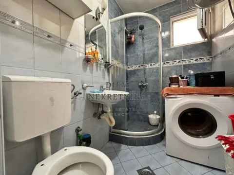 Sale, one bedroom apartment, 56m², Blok 9, Podgorica - image 9