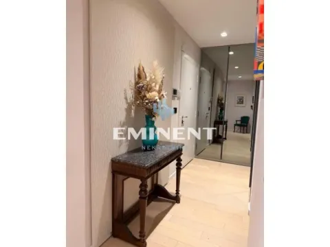 Izdavanje, trosoban stan, 103m², Stari Grad, Beograd - image 13