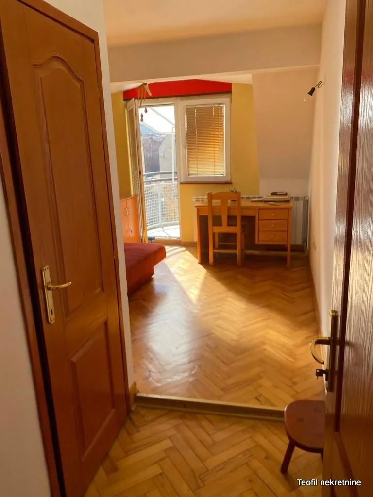 Sale, four bedroom apartment, 84m², Stari Grad, Beograd