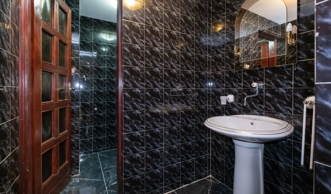 Rent, house, 280m², Gorica C, Podgorica