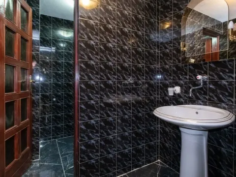 Rent, house, 280m², Podgorica, Crna Gora - image 14