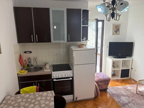 Sale, one bedroom apartment, 50m², Petrovac, Budva - image 5