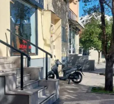 Izdavanje, poslovni prostor, 58m², Centar, Podgorica - image 3