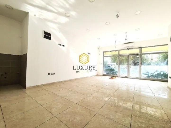 Rent, office space, 118m², Stari Aerodrom, Podgorica