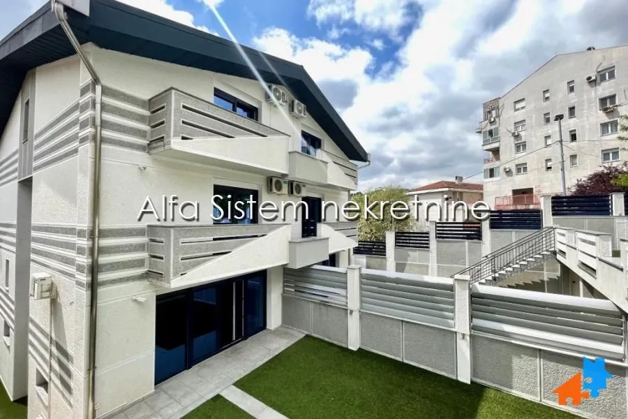 Izdavanje, kuća, 570m², Kanarevo Brdo, Beograd