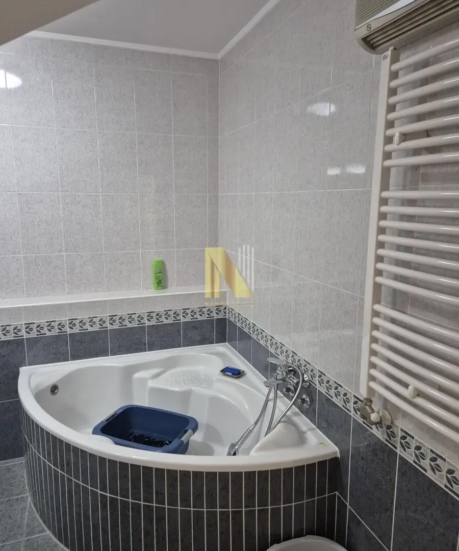 Prodaja, četvorosoban stan, 119m², Nova Detelinara, Novi Sad Sve Podlokacije
