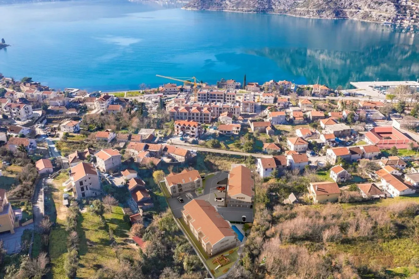 Prodaja, jednosoban stan, 54m², Risan, Kotor