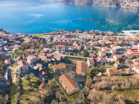 Sale, one bedroom apartment, 54m², Risan, Kotor - image 19