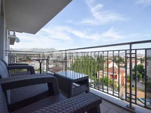 Izdavanje, dvosoban stan, 75m², Gorica C, Podgorica - image 10