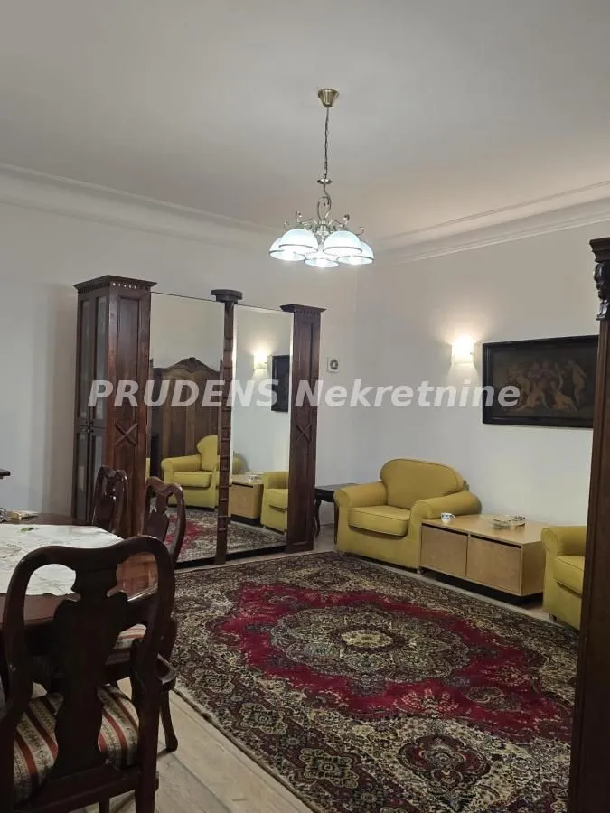 Prodaja, dvosoban stan, 65m², Stari Grad, Beograd