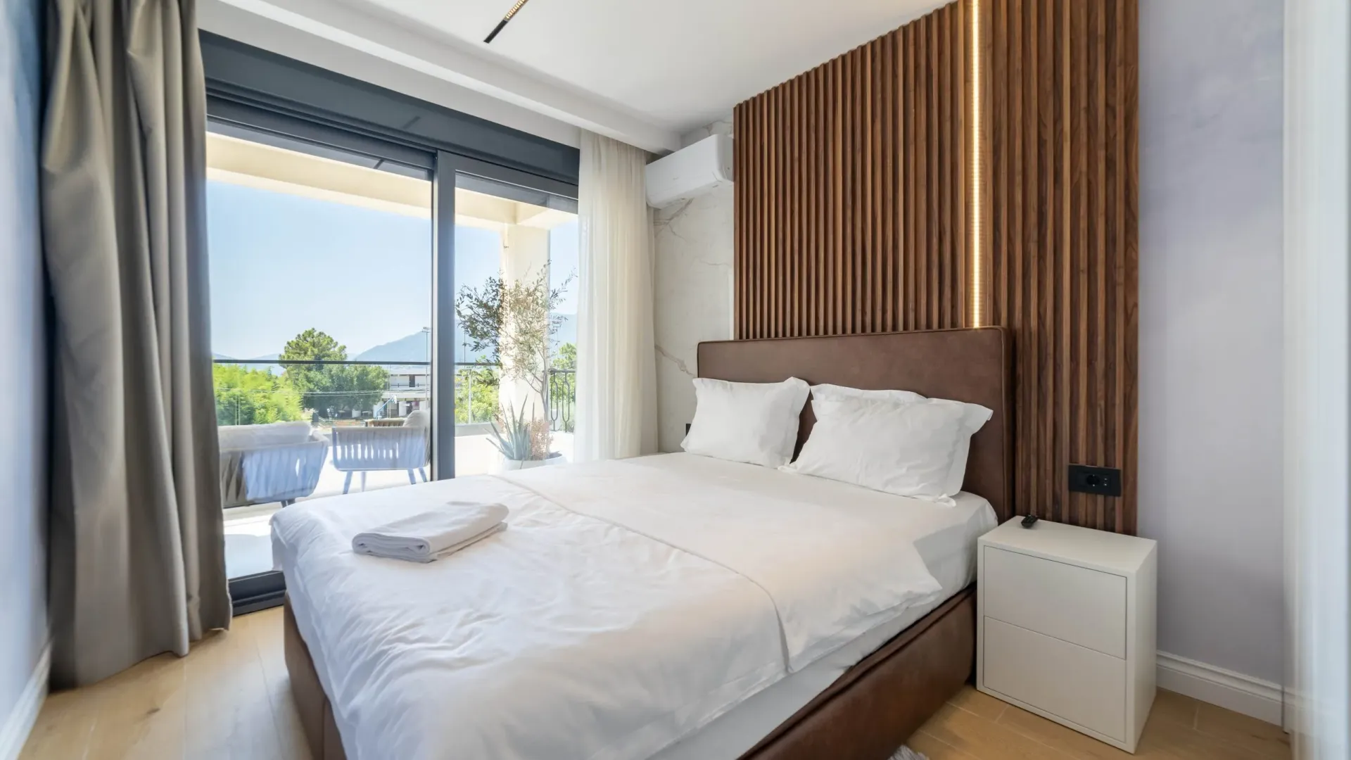Rent, three bedroom apartment, 85m², Tivat, Crna Gora
