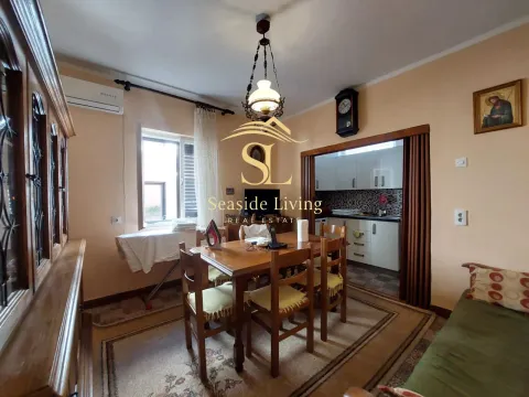 Rent, three bedroom apartment, 90m², Centar, Kotor - image 4