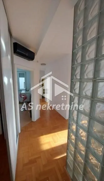 Izdavanje, trosoban stan, 68m², Zvezdara Sve Podlokacije, Beograd