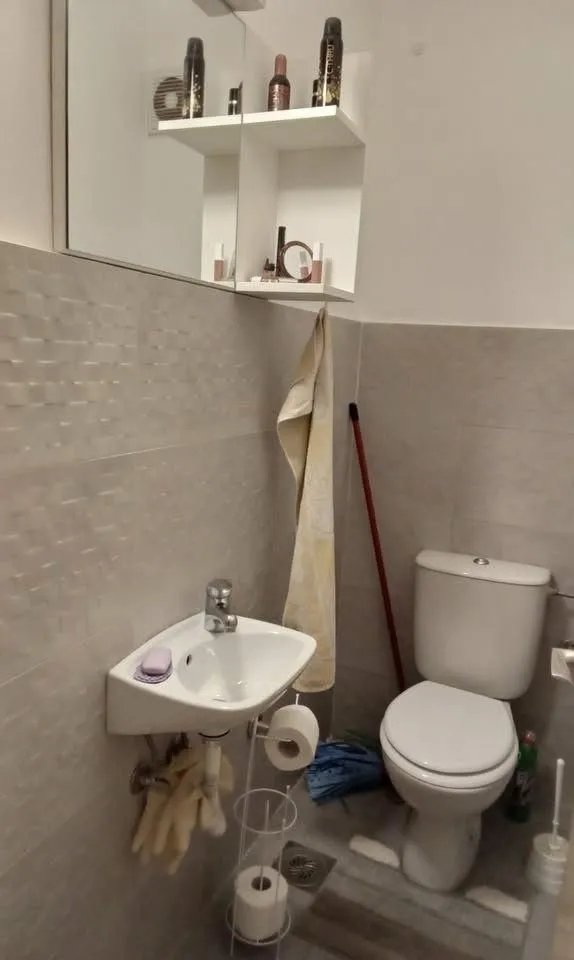Prodaja, trosoban stan, 102m², Centar, Tivat