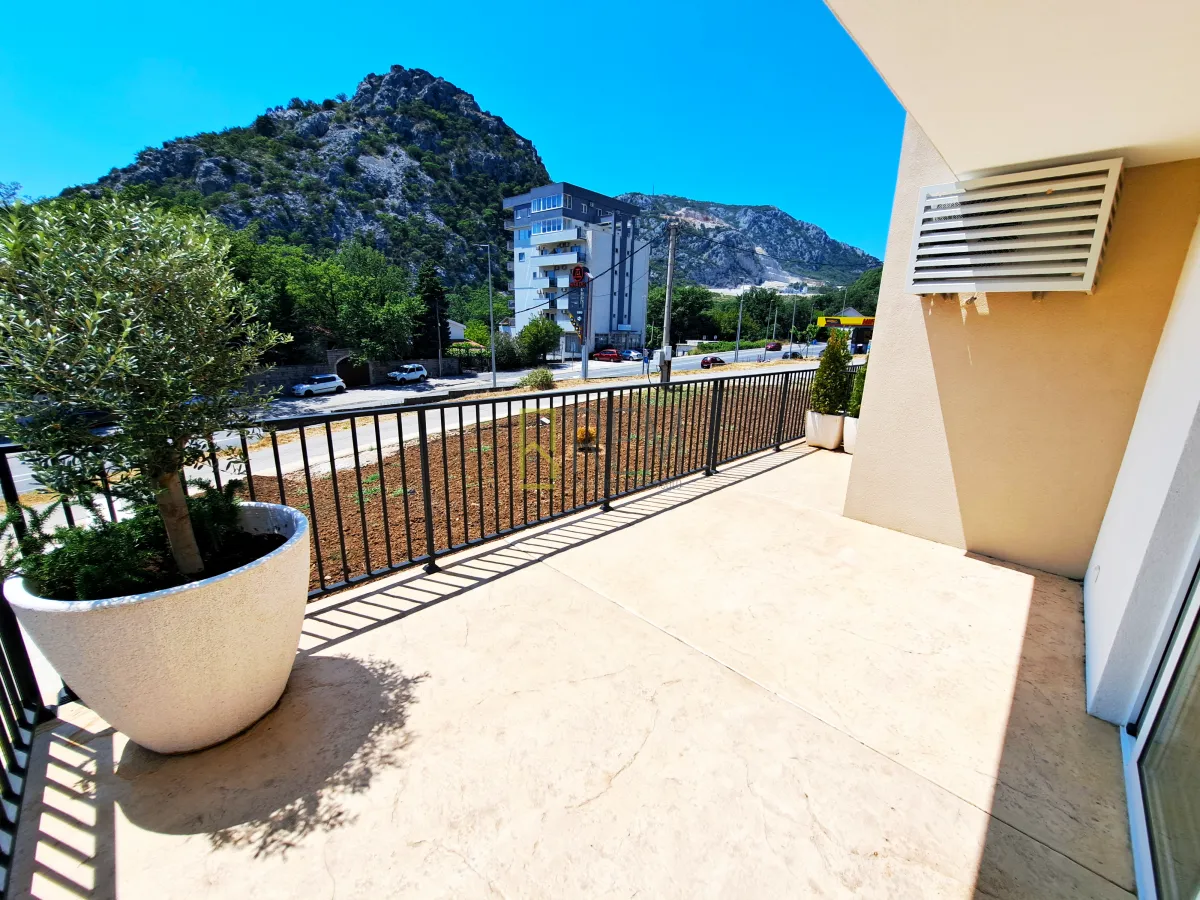 Prodaja, jednosoban stan, 105m², Sutomore, Bar