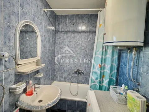 Izdavanje, dvosoban stan, 75m², Momišići, Podgorica - image 4