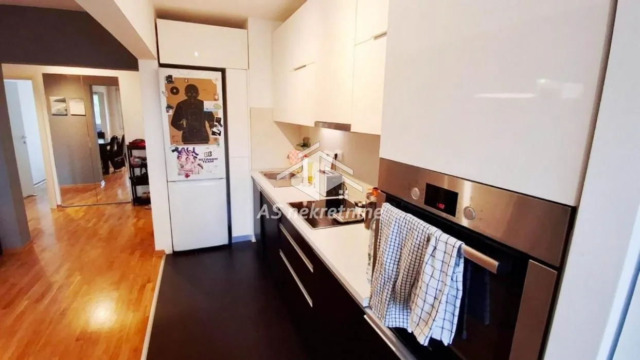 Izdavanje, trosoban stan, 75m², Cvetkova Pijaca, Zvezdara Sve Podlokacije