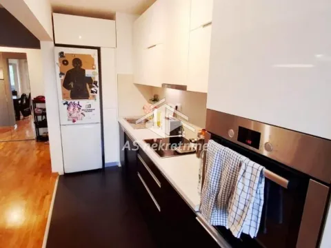 Izdavanje, trosoban stan, 75m², Cvetkova Pijaca, Zvezdara Sve Podlokacije - image 9