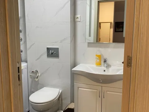 Rent, one bedroom apartment, 40m², Bečići, Budva - image 4