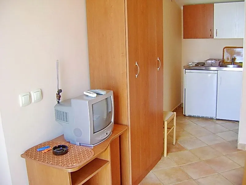 Prodaja, ugostiteljski objekat, 715m², Sutomore, Bar