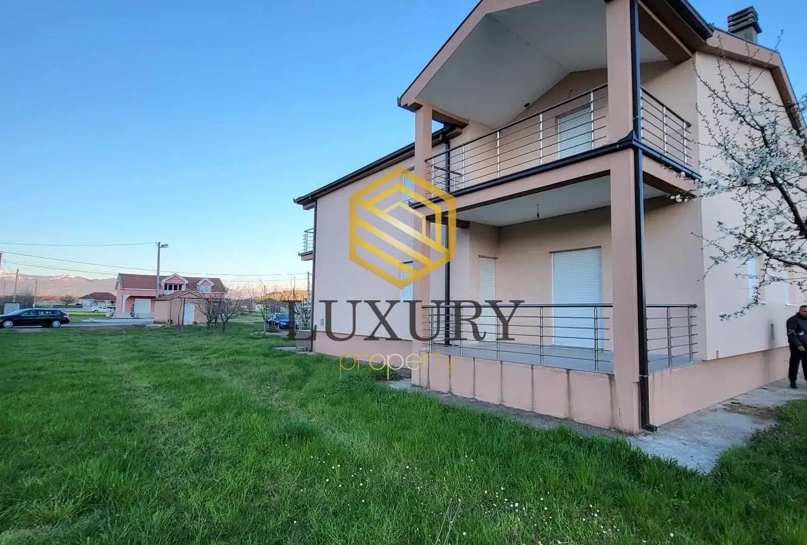 Rent, house, 200m², Zeta, Podgorica
