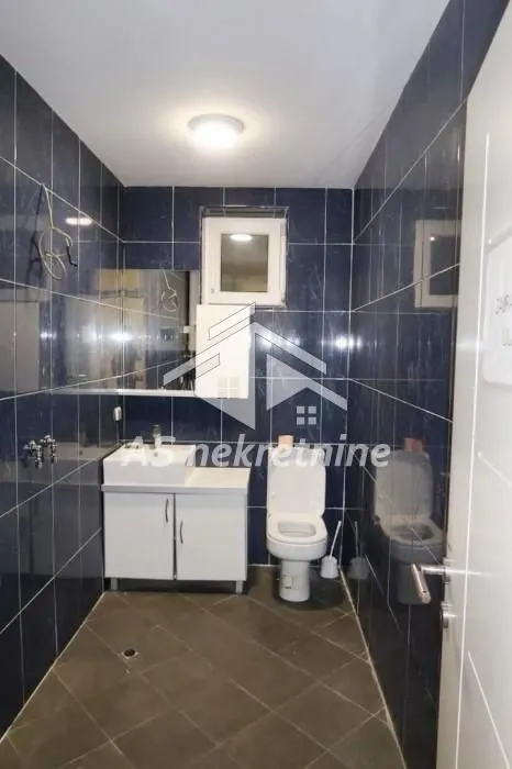 Rent, four bedroom apartment, 160m², Filmski Grad, Beograd