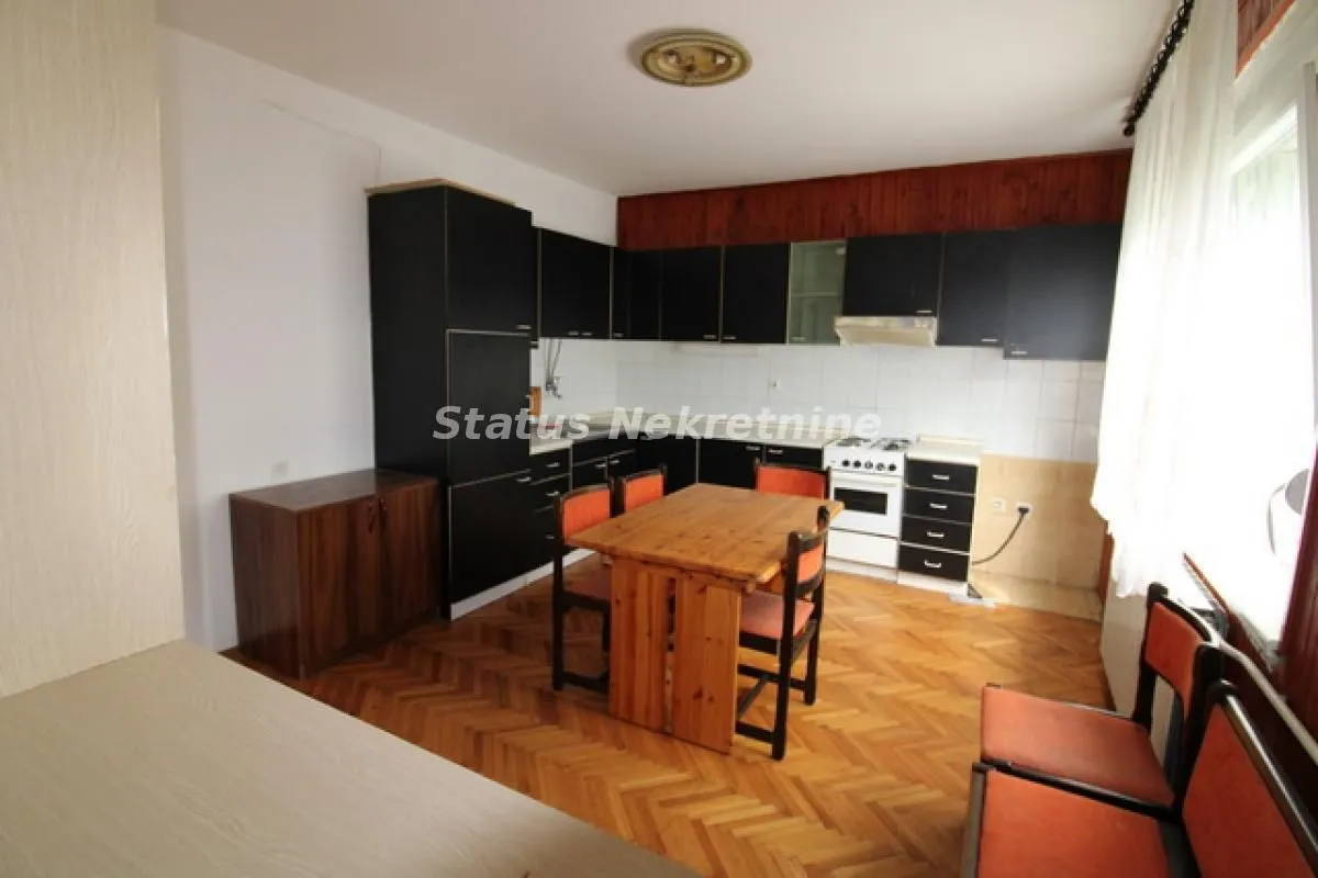 Prodaja, kuća, 170m², Kać, Novi Sad Sve Podlokacije
