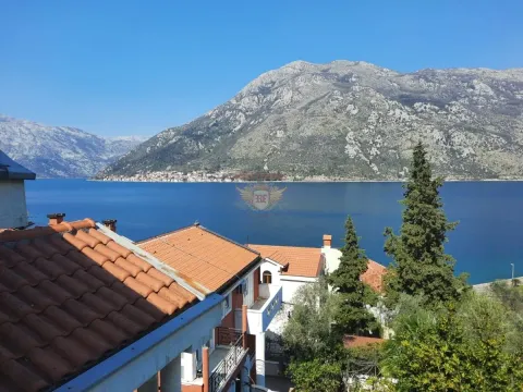 Sale, house, 316m², Kotor, Crna Gora