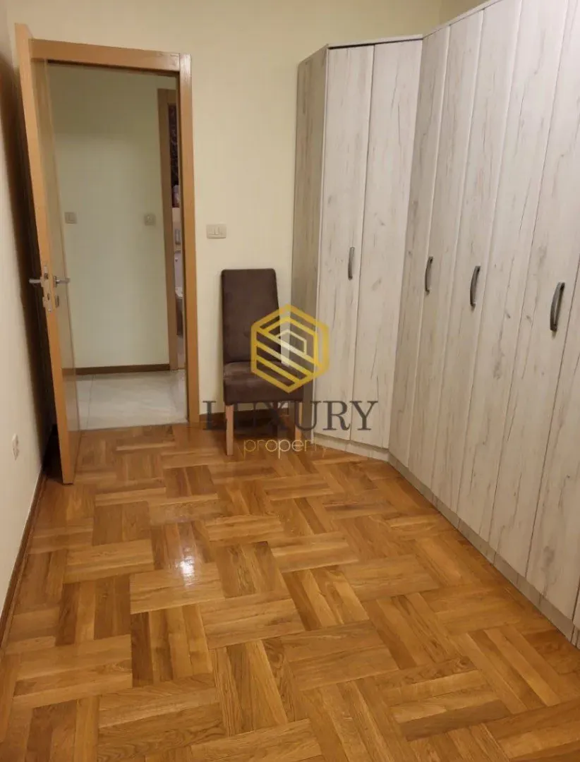 Izdavanje, trosoban stan, 95m², Preko Morače, Podgorica