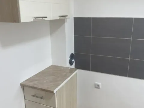 Izdavanje, dvosoban stan, 60m², Telep, Novi Sad Sve Podlokacije - image 5