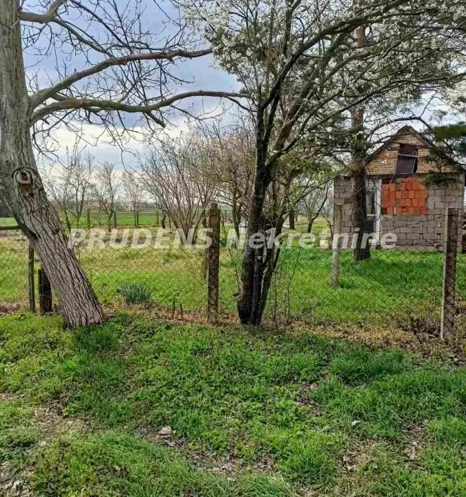 Sale, house, 40m², Sremski Mihaljevci, Pećinci