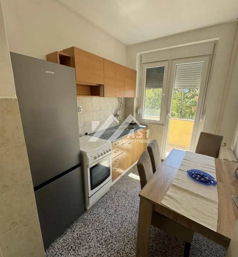 Izdavanje, dvosoban stan, 53m², Grbavica, Novi Sad Sve Podlokacije