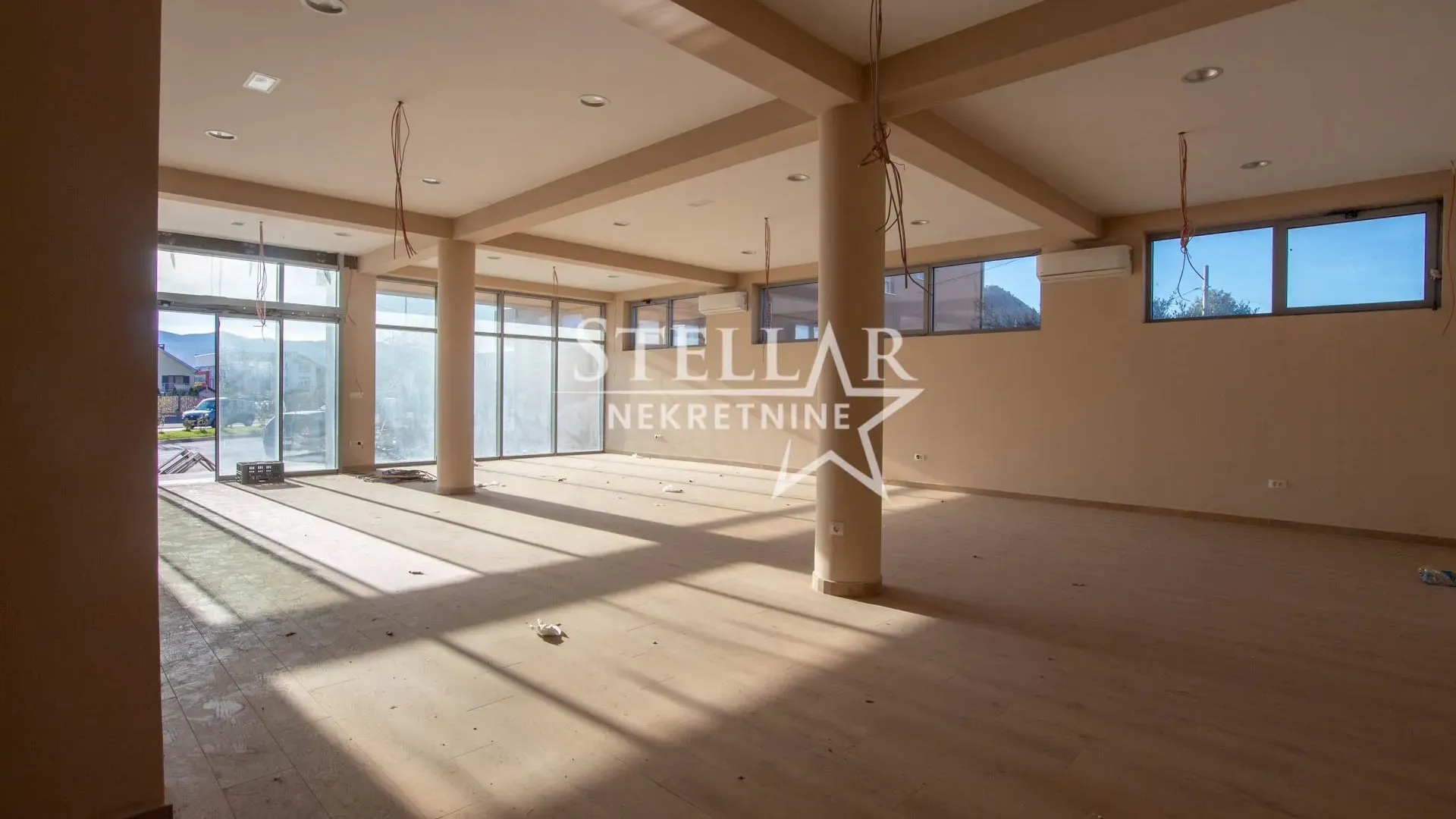 Rent, office space, 386m², Gornja Gorica, Podgorica