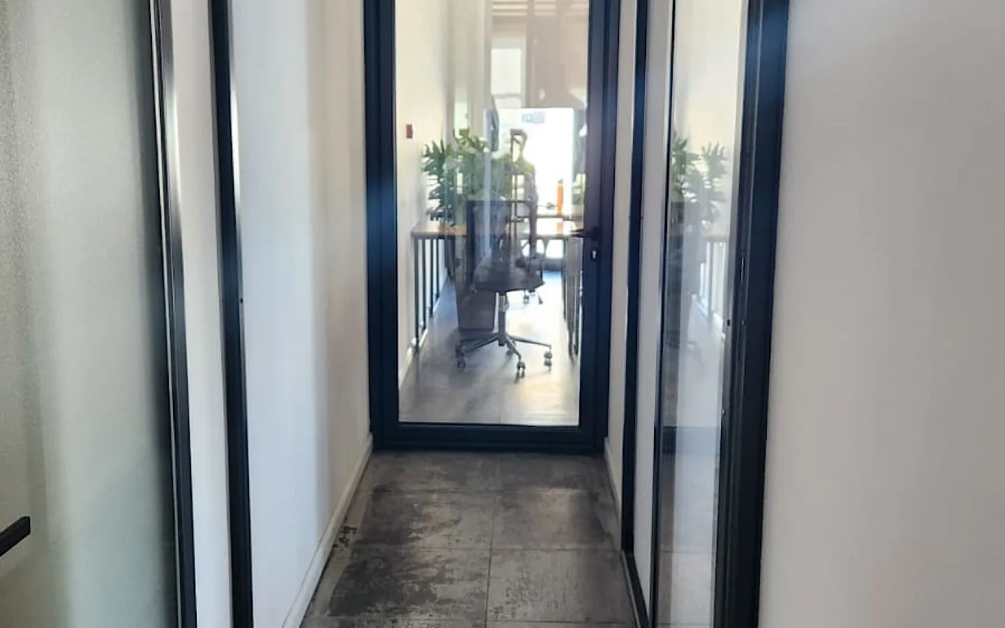Sale, office space, 260m², Ilino, Bar