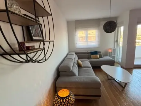 Prodaja, dvosoban stan, 70m², Central Point, Podgorica - image 8